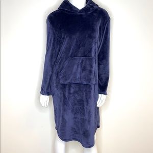 32 Degrees Cozy Plush Hooded Sleep Lounger Navy